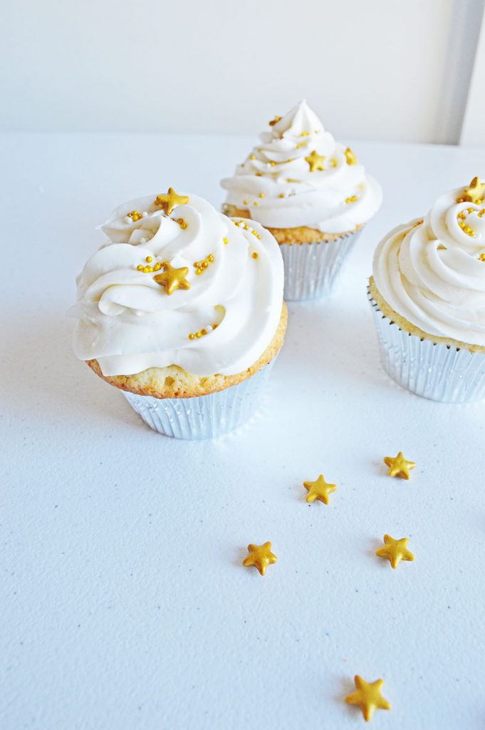 new years champagne cupcakes