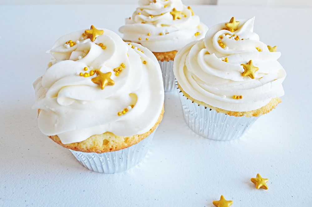 new years champagne cupcakes