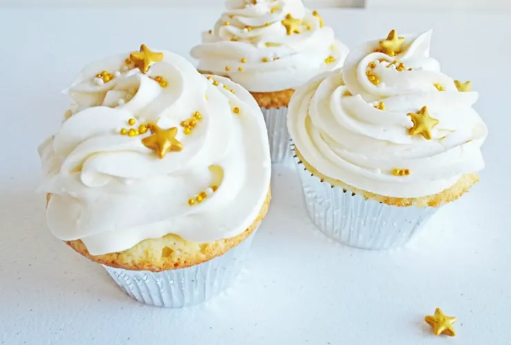 New Years Eve Champagne Cupcakes