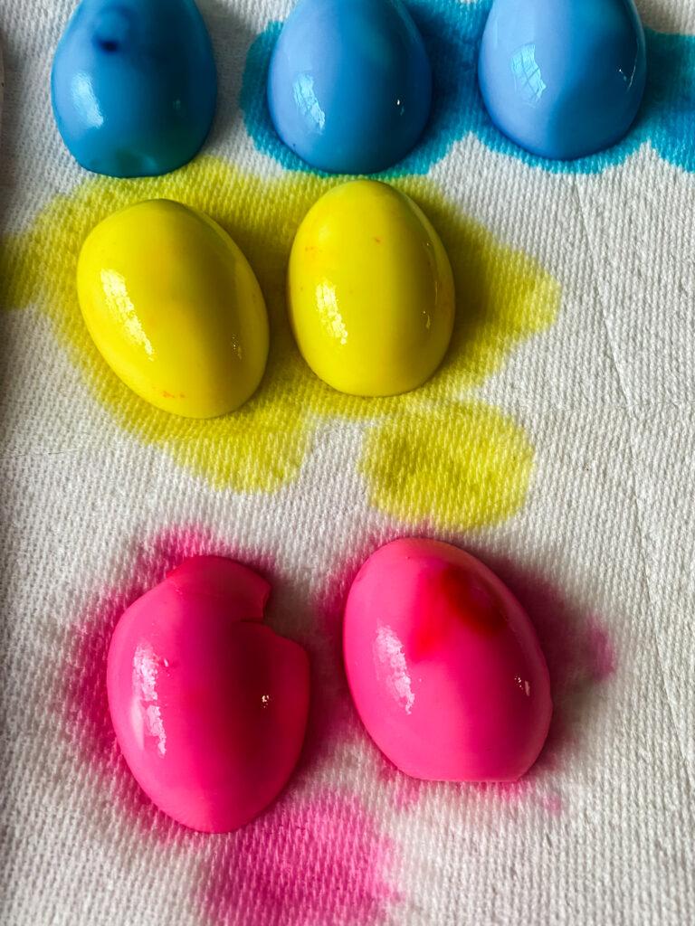 colored deviled eggs