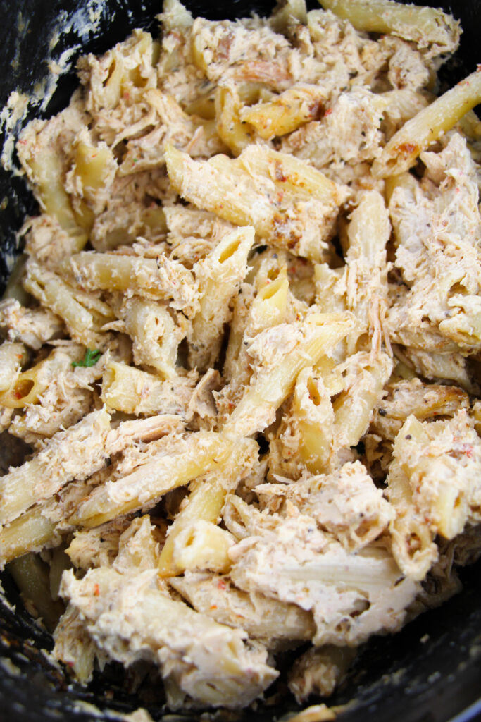 Slow Cooker Copycat Olive Garden Chicken Pasta