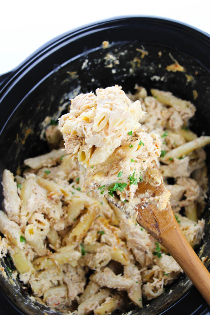 Slow Cooker Copycat Olive Garden Chicken Pasta