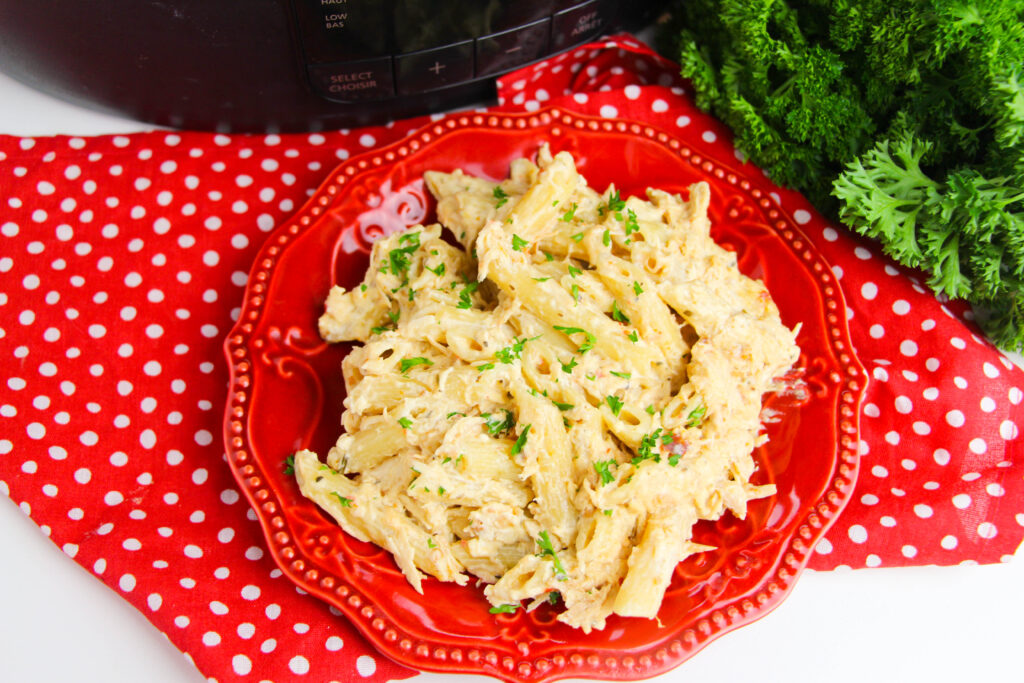 Slow Cooker Copycat Olive Garden Chicken Pasta