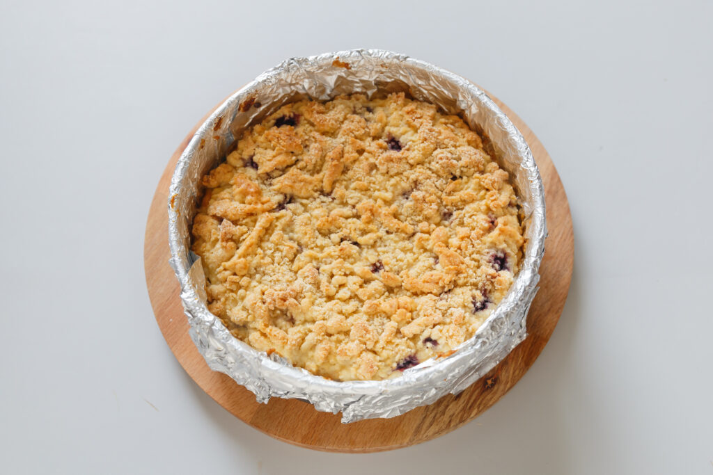 Blueberry Cheesecake Crumb Cake