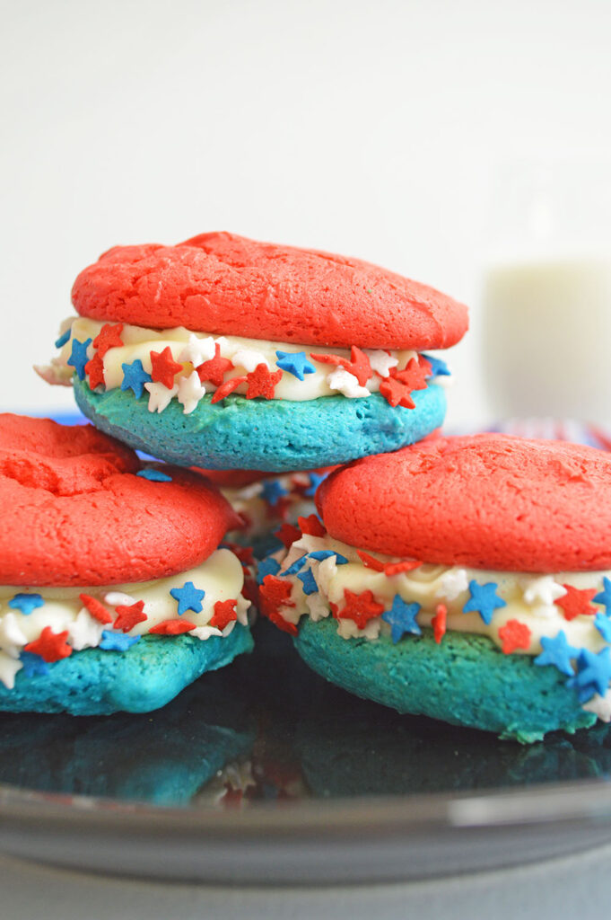 red white blue whoopie pies