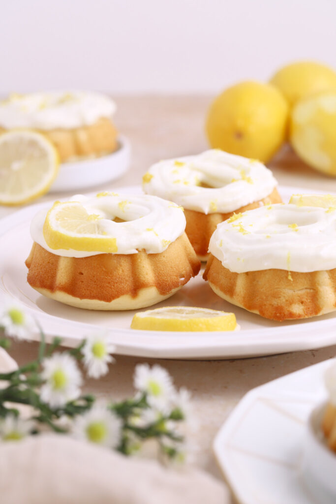 mini lemon bundt cakes