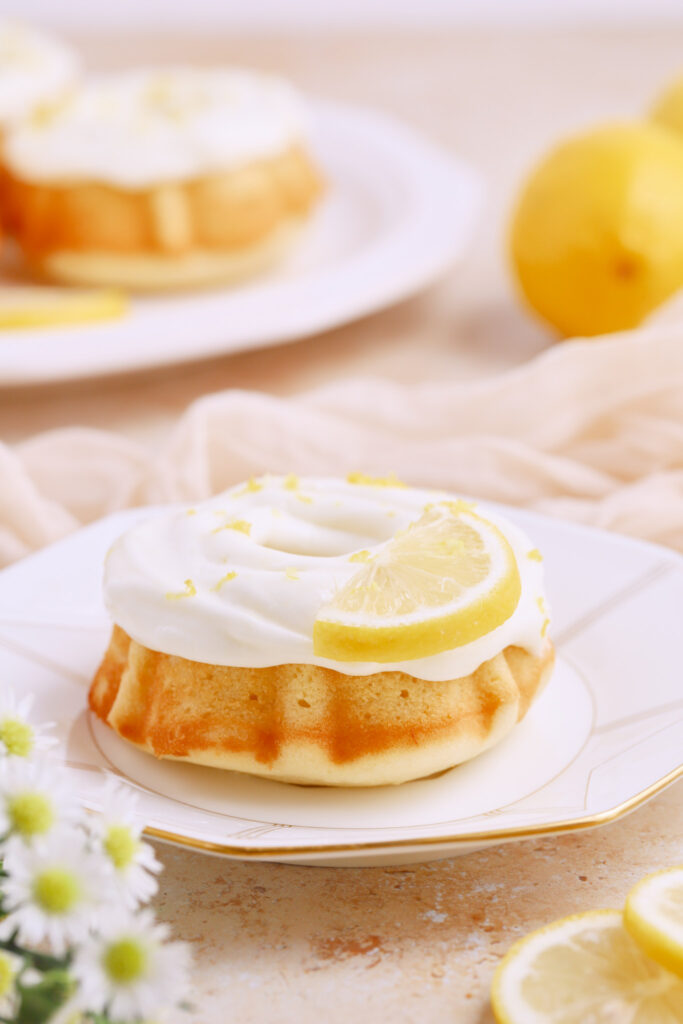 mini lemon bundt cakes
