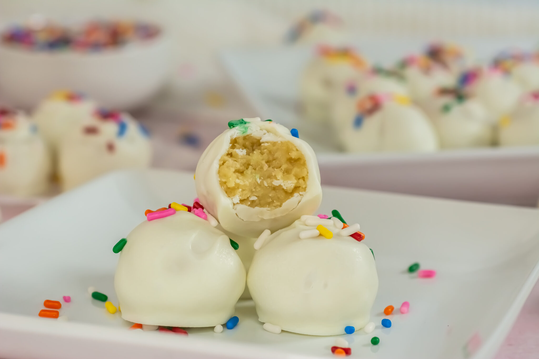 No Bake Cake Balls (Easy Recipe, No Oven Needed)